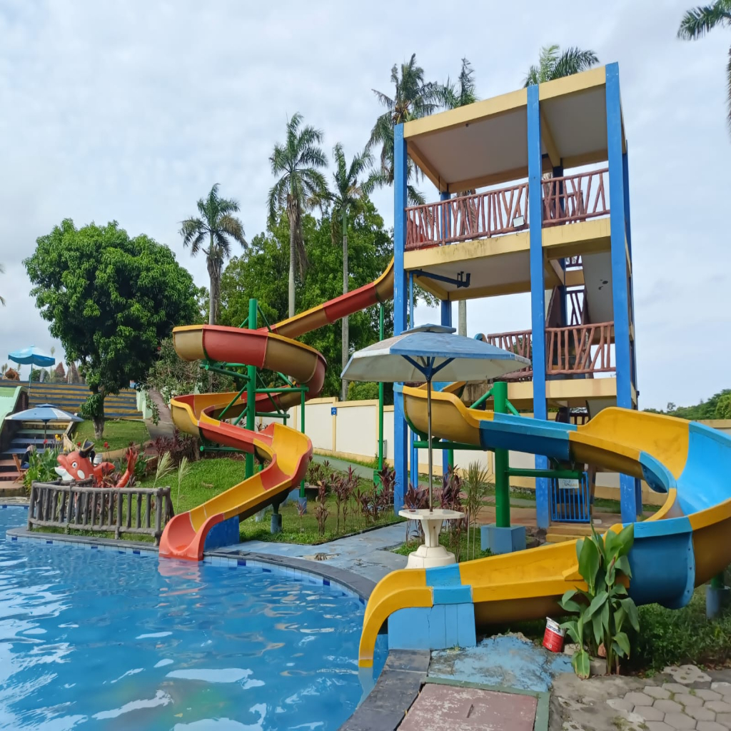 Krakatau Waterworld - 1