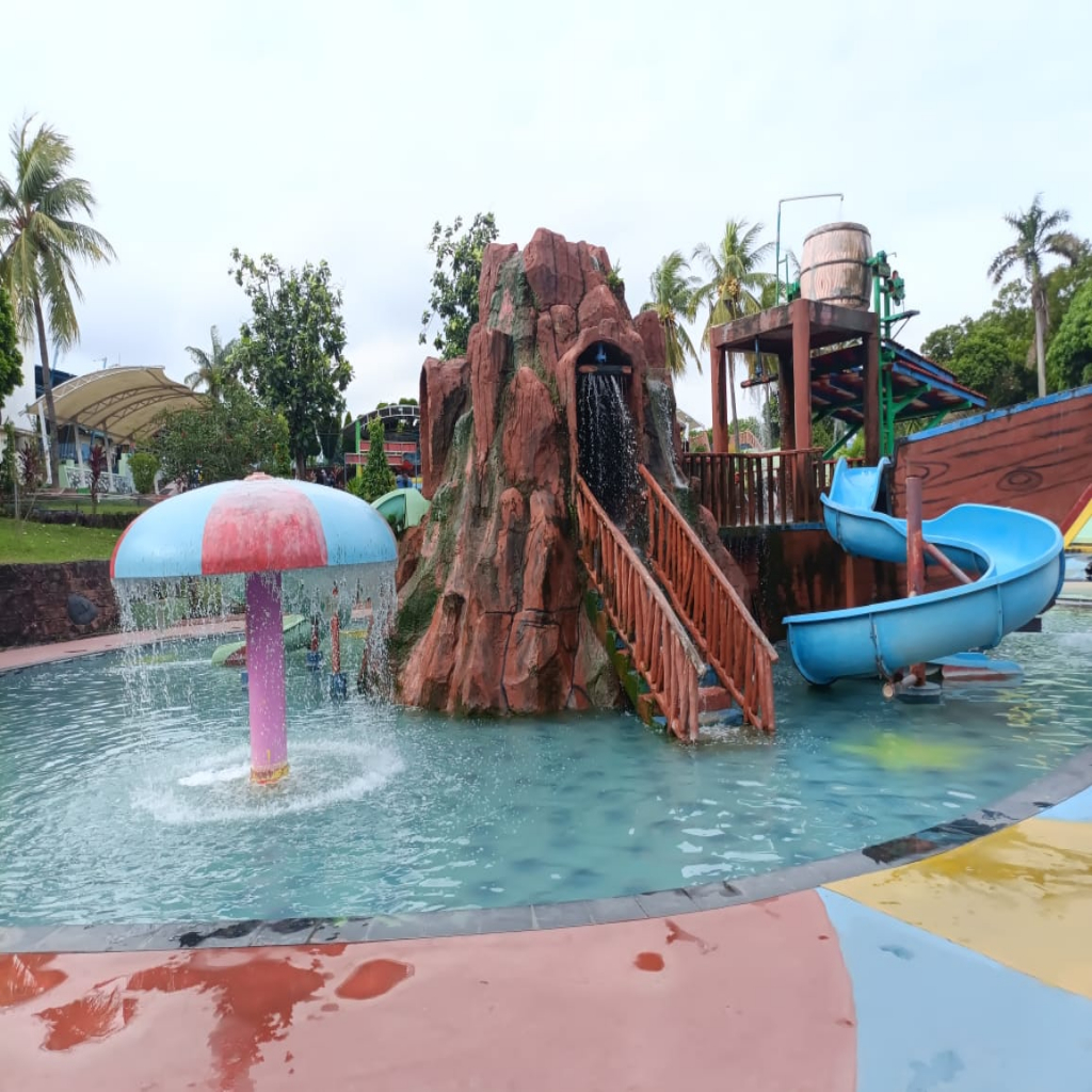 Krakatau Waterworld - 8